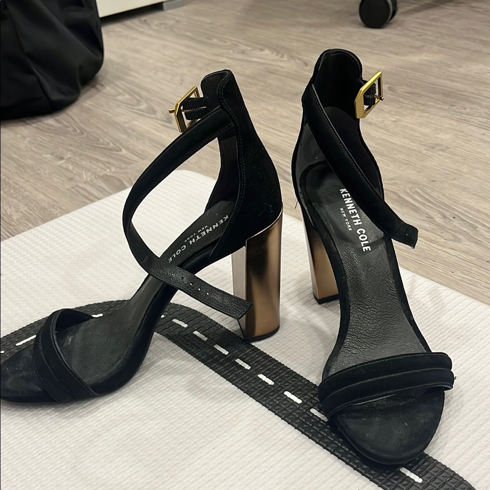 Kenneth Cole Black Heels with Gold Block Heel